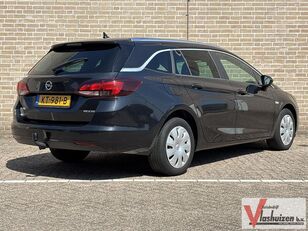 Opel Astra car