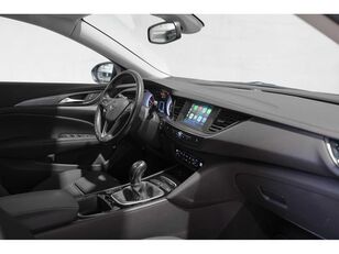 carro Opel INSIGNIA