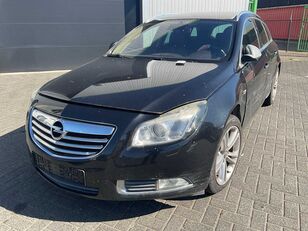Opel Insignia Sports Tourer automašīna