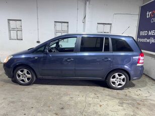 Opel Zafira coche
