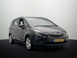 Opel Zafira Tourer car