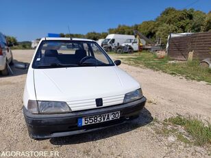 Peugeot 106 car