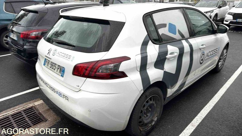 2020 بيجو 308-45672155