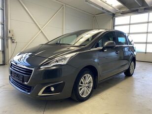 auto Peugeot 5008 1,6 HDi MPV