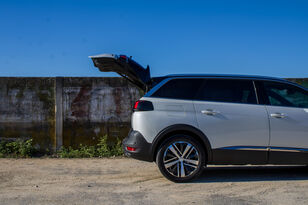 Samochód Peugeot 5008 2.0 BlueHDi 177 S&S GT Line EAT8 /7 MIEST/ /SVK AUTO/ na sprzedaż - Obrazek 19 | Autoline PL Samochód Peugeot 5008 2.0 BlueHDi 177 S&S GT Line EAT8 /7 MIEST/ /SVK AUTO/ | Obrazek 19 - Autoline