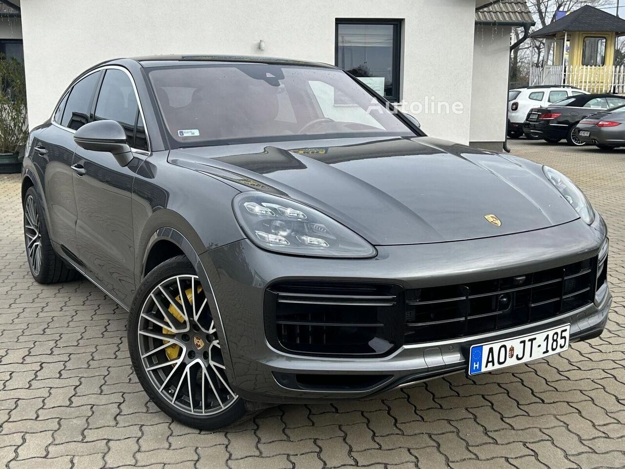 Automobile Porsche CAYENNE Coupé Turbo Tiptronic ic Makulátlan állapot / AKRAPOVIC - Autoline