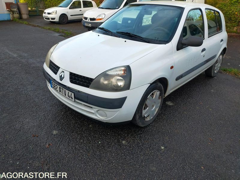2002 Renault Clio-45734700