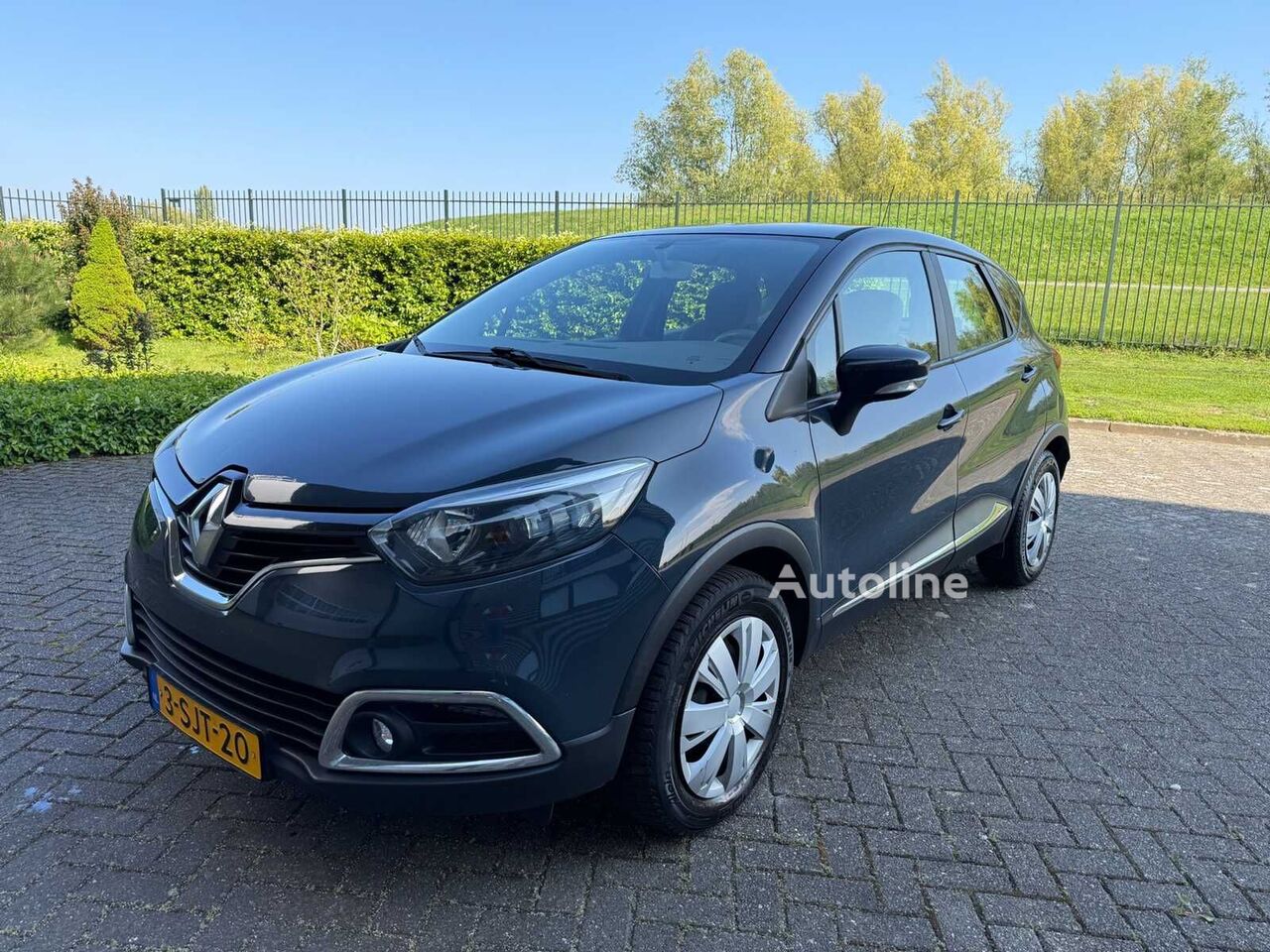 Automobil Renault Captur - Autoline