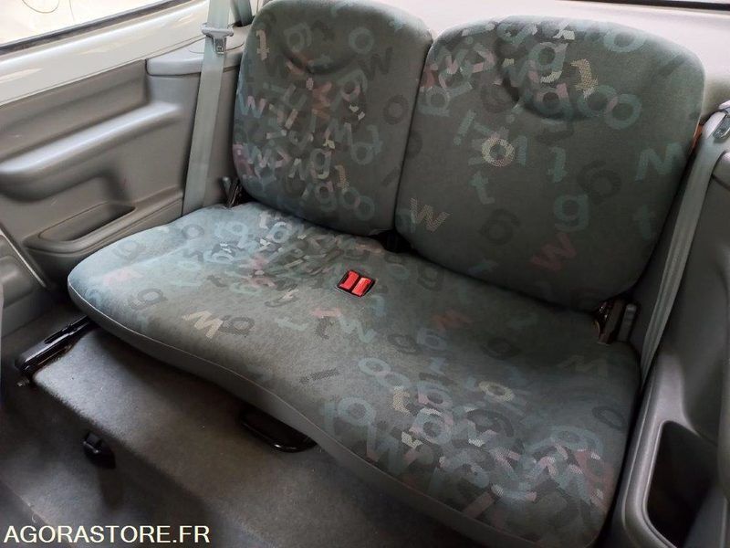 2005 رينو Twingo-47056130
