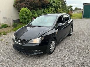 SEAT Ibiza automobil
