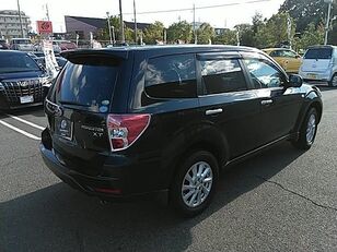 Subaru FORESTER coche