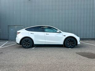 automobil Tesla Model Y &Scaron;tandard Range RWD 60kWh Ryzen