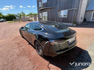 automobile Tesla S 75D AWD