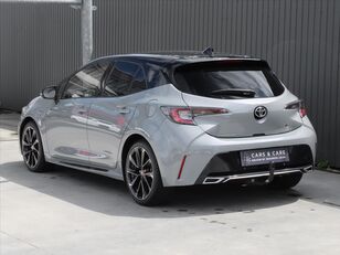 automobil Toyota 697