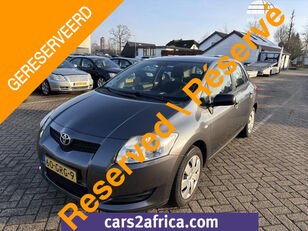 Toyota Auris 1.6-16V Terra auto