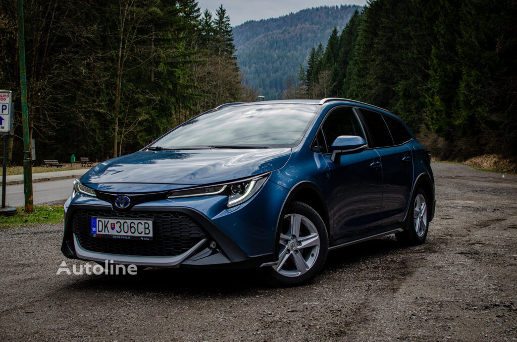 Automobil Toyota Corolla Combi TS 1.8 Hybrid TREK e-CVT / AJ NA SPLÁTKY / PROTIÚČ - Autoline