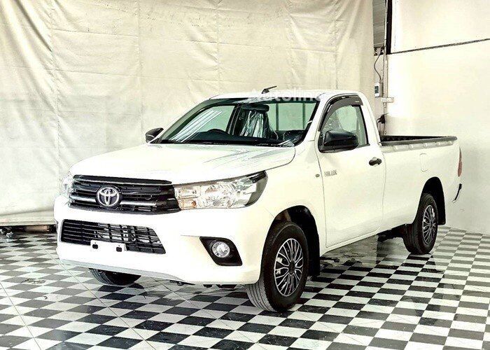 Toyota HILUX car - Autoline