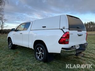 Toyota Hilux car