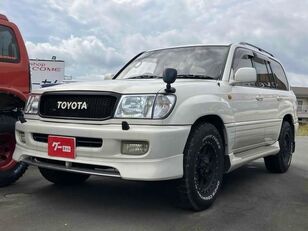 اتومبیل Toyota LAND CRUISER 100