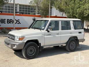 Toyota LAND CRUISER 76L 4x4 otomobil