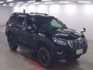سيارة Toyota LAND CRUISER PRADO