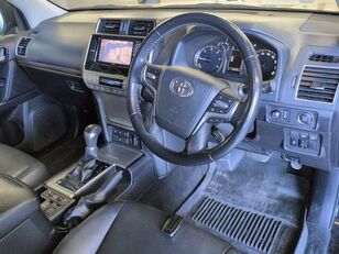 automobil Toyota LAND CRUISER PRADO