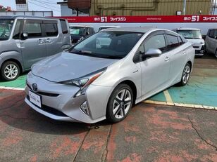 Toyota PRIUS car