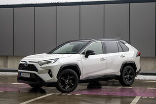 Toyota RAV4 2.5 Hybrid e-CVT Selection AWD / AJ NA SPL&Aacute;TKY / PROTI&Uacute;ČET  aut&oacute;