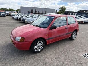 سيارة Toyota Starlet 1.3-16V XLi