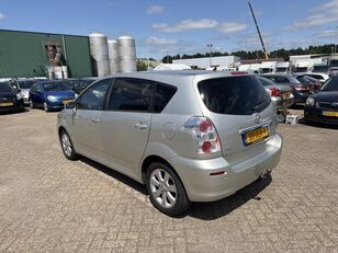автомобиль Toyota Verso 1.8 VVT-i Luna 7p