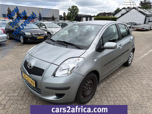 автомобиль Toyota Yaris 1.3 VVTi Sol