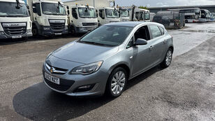 Vauxhall ASTRA 1.6i 16V Elite car