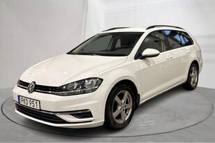 автомобил Volkswagen Golf