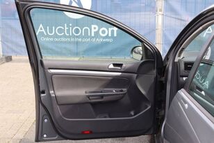 بيع سيارة Volkswagen Golf - صورة 23 | Autoline LY سيارة Volkswagen Golf | صورة 23 - Autoline