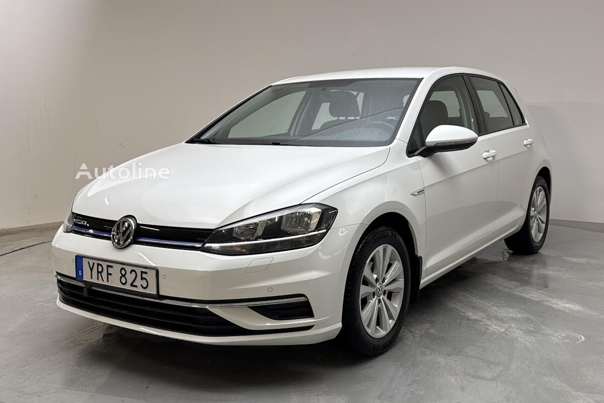 Volkswagen Golf car - Autoline