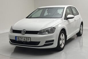 автомобиль Volkswagen Golf