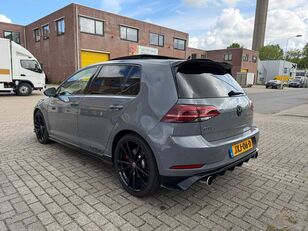 Volkswagen Golf coche