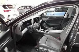 Volkswagen Passat 9 serie automobil