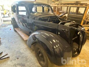 автомобиль Volvo PV 802 F