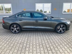 سيارة Volvo S60 B5 Milde-Hybrid Inscription