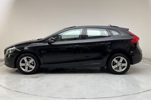 سيارة Volvo V40 Cross Country