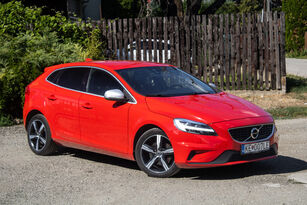 Volvo V40 T2 2.0 R-Design Auto