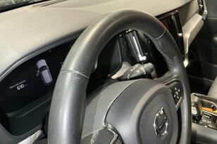 автомобиль Volvo V60