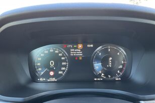 автомобиль Volvo V60