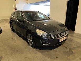 سيارة Volvo V60 1.6 Diesel