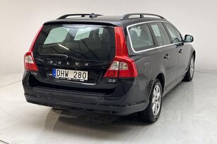 سيارة Volvo V70