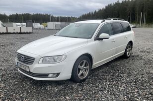 سيارة Volvo V70