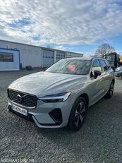 автомобиль Volvo XC60