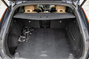 Купить автомобиль Volvo XC60 D5 Inscription AWD A/T, 173kW, A8, 5d. (2017-2020) AJ NA SP - Изображение 60 | Autoline UA Автомобиль Volvo XC60 D5 Inscription AWD A/T, 173kW, A8, 5d. (2017-2020) AJ NA SP | Изображение 60 - Autoline