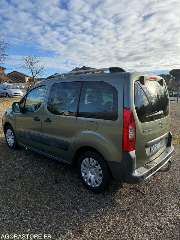 2011 Citroen BERLINGO-45226695